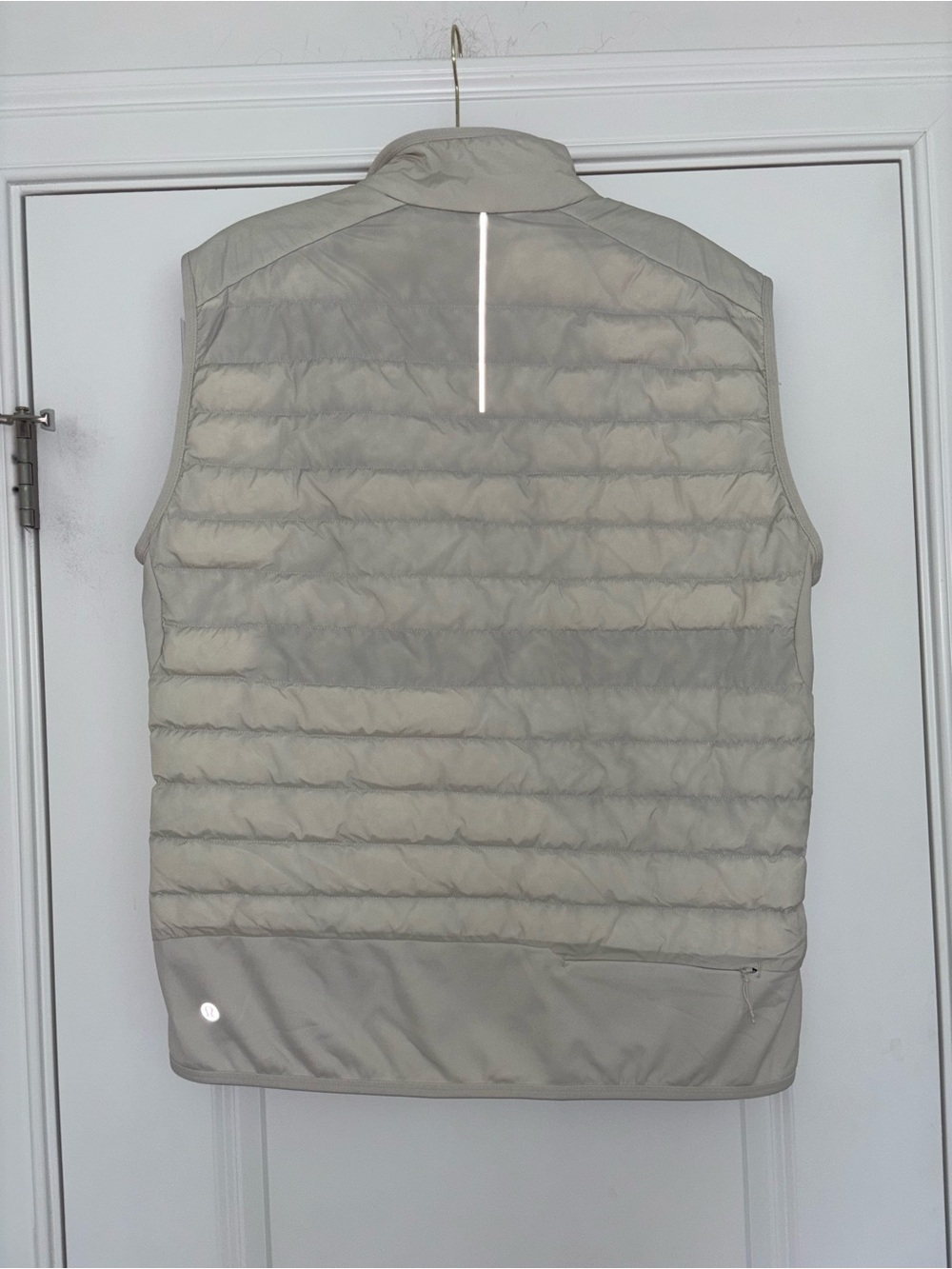 Lululemon Men's Lightweight Quilted Vest - Cream - Picture 5 of 7